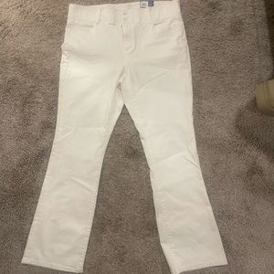 NWT BOOTCUT WHITE JEANS